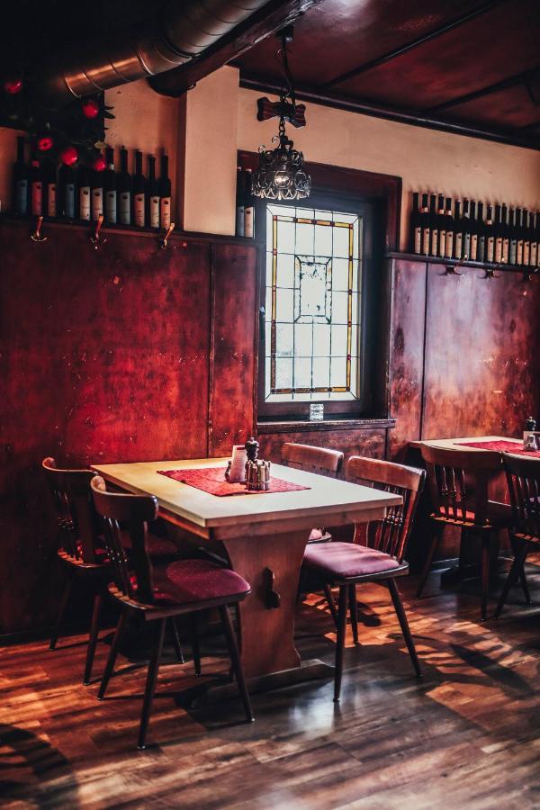 Gasthaus Zum Loewen Франкфурт-на-Майне Экстерьер фото